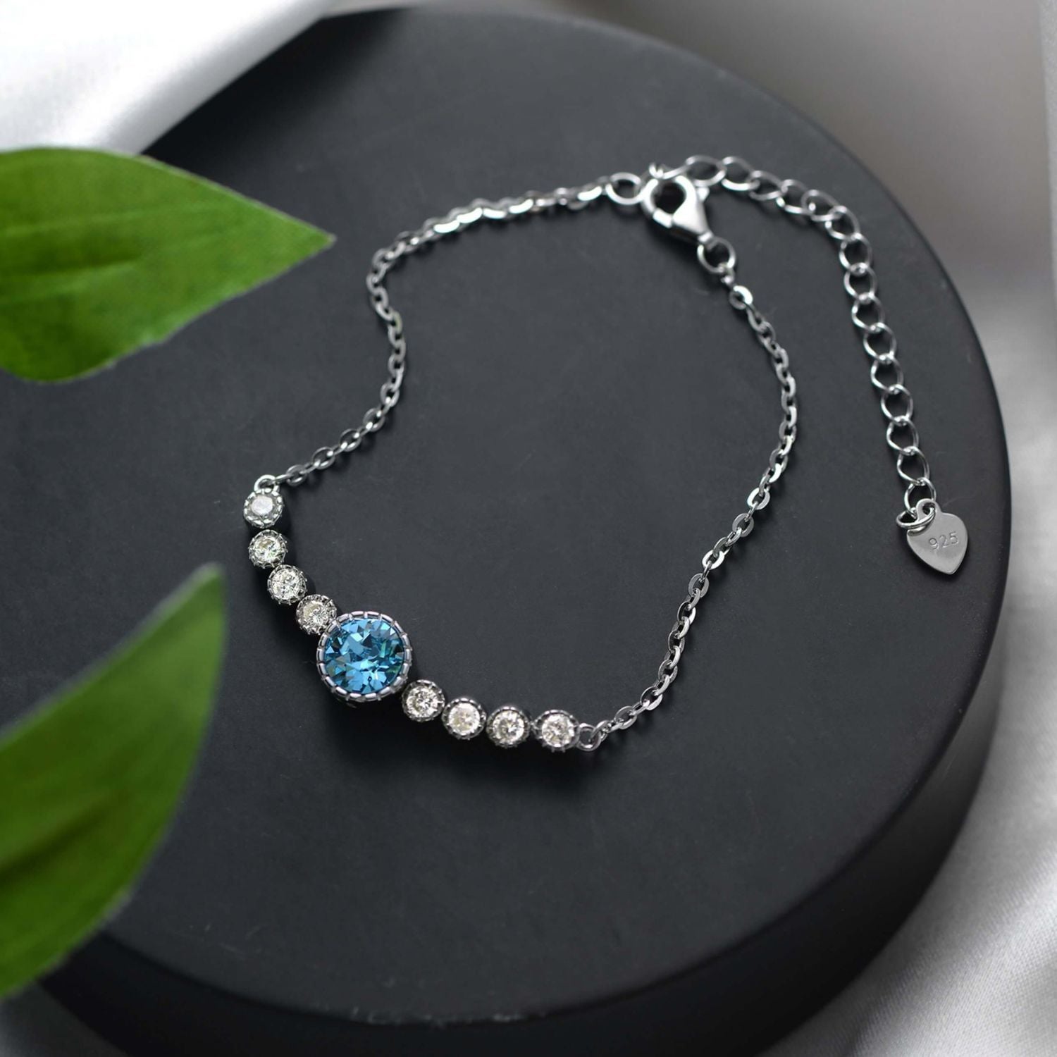 Round Aquamarine Chain Bracelet