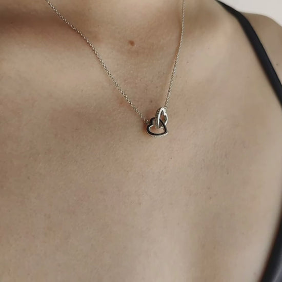 Load and play video in Gallery viewer, Girlfriend Anniversary  - Interlocking Hearts Necklace Anni4
